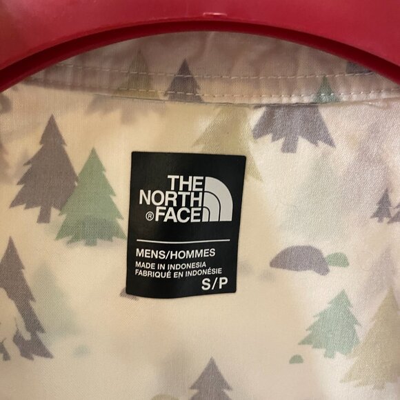 Limited Edition The North Face Men's Button Down - Picture 2 of 3